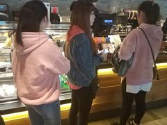 -星巴克臻选(周浦万达店)