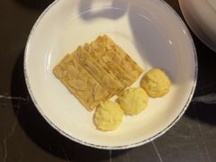 -海派悦庭·海胆烧麦·新融合菜(凯德广场店)