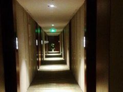 -苏州汇融广场假日酒店