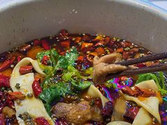 -晓彭肥肠鸡·泡椒鸡火锅(水木天地店)