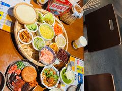 -包整·丝娃娃(甲秀楼景观店)