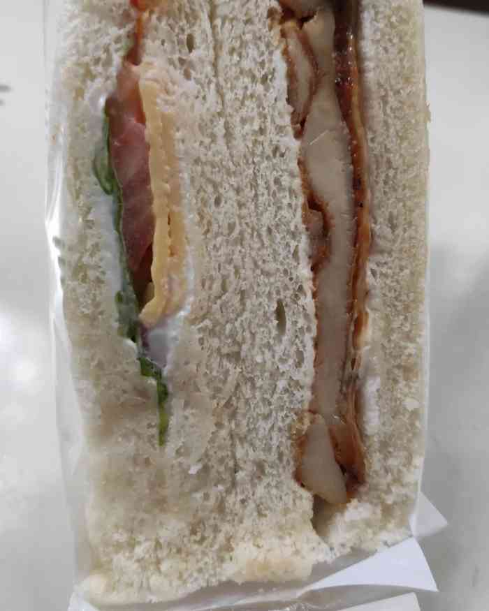 打分 安利一下便利蜂鸡排三明治,小伙伴们一定加热一下再吃,味道超赞