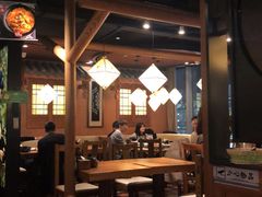 大堂-云海肴·汽锅鸡·云南菜(天山百盛优客店)