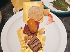 -半岛翡丽海鲜自助餐厅(观风亭店)