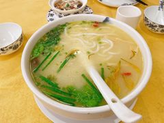 过桥米线-蝴蝶泉宾馆-中餐厅