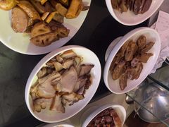 -老鼎万春卤菜(五代传承创始老店)