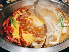 -三个四川人火锅(华联商厦店)