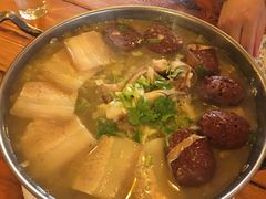 -闯关东东北农家菜(崂山石老人店)