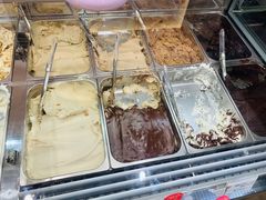 -VENCHI 闻绮(上海佛罗伦萨小镇店)