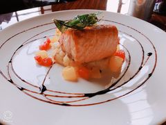 -YUE·6·西式融合餐厅(外滩六号店)