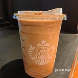 游玩累时座一会，来一杯冰咖感受一下滨江的风！