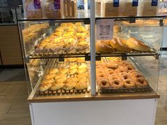 面包甜点陈列柜-BreadTalk面包新语·烘焙蛋糕(中心书城店)