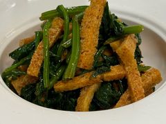 -汗腾格里·风味餐厅(新疆驻京办店)