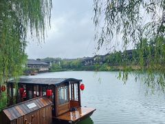 -茅山东方盐湖城景区