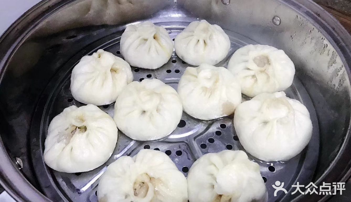 老抽,葱姜末,蚝油,五香粉