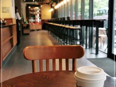 -星巴克(西藏路店)