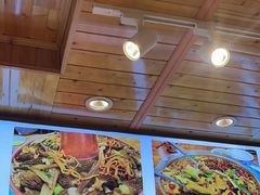 -乡土特色.冷锅鱼.牦牛肉汤锅