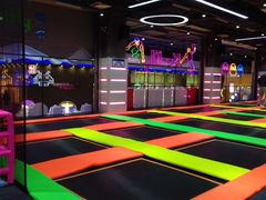 -酷跳蹦床主题公园(万胜广场店)