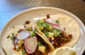 Pineapple Pork Tacos