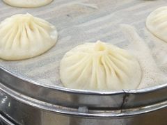 传统灌汤猪肉虾仁小小笼包-地安门包子铺(地安门店)