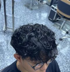 -藤野造型专业烫染接发