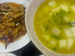 -醉美云南·云南菜主题餐厅(昆明站北京路双龙商场店)