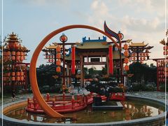 -雪山彩虹谷景区