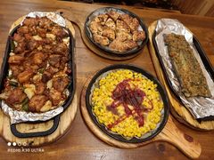 -老东镇啤酒屋海鲜加工·蒸汽海鲜·海鲜烧烤(台东店)