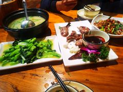 -老滇山寨•云南特色菜•地方菜•民族风情歌舞表演(金碧店)