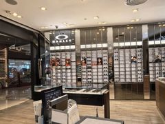 -LensCrafters亮视点(港汇恒隆广场店)