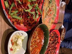 -先启半步颠小酒馆(白麓里店)