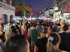 -周日夜市