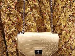-URBAN REVIVO(西安Momopark店)
