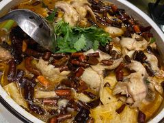 -蔼若春.传承三十年云南菜(金碧公园店)