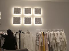 -王府井奥莱临潼小镇(临潼店)