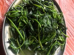 -御霞苑泥烩鸡休闲农庄