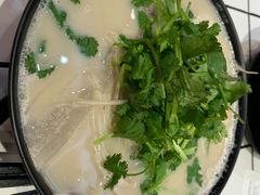 -肥汁米蘭香港米线(长宁来福士店)