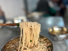 -正宗杨记普洱酸醋米线(总店)