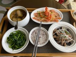 -臻康乃馨月子中心(集美店)