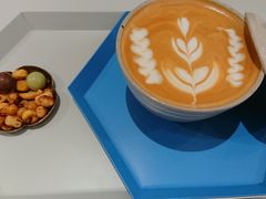 盖碗拿铁-茶是一枝花泡茶店