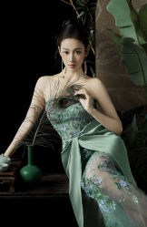 -莫小姐婚纱