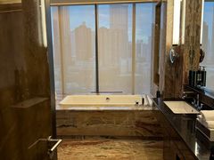 -广州天河希尔顿酒店