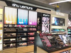 -日上免税店(三径路t3店)