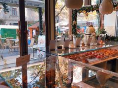 -VERIE BAKEHOUSE