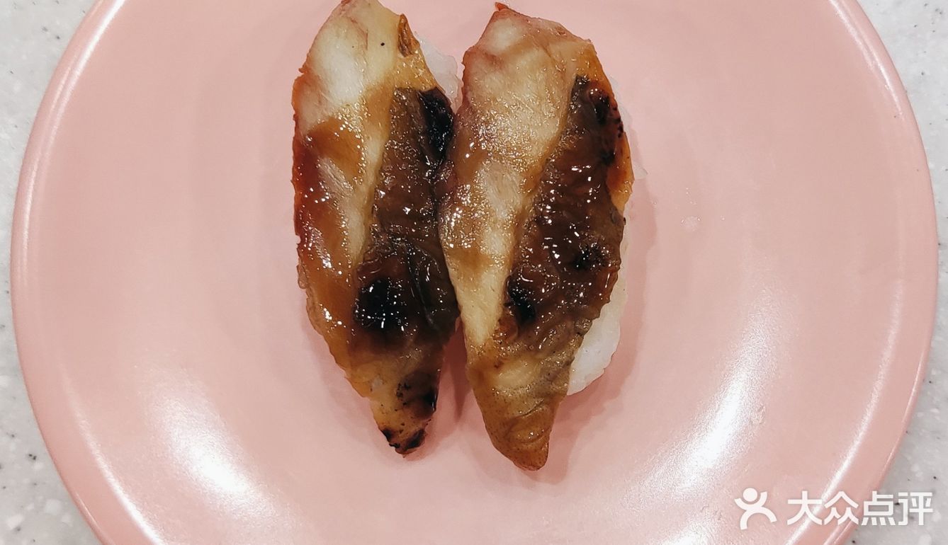 尖沙咀地铁站B2出口的争鲜回转寿司体验