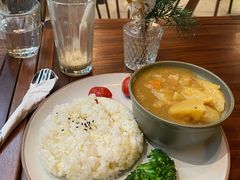 泰式咖喱鸡肉饭-VESH COFFEE(定西路店)