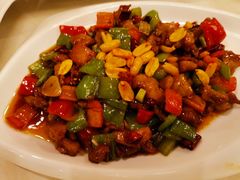-喜乐餐厅•灯笼虾球首创者•本地小海鲜(二马路店)