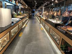 -汉金城海鲜烤肉自助百汇(威海威高广场店)
