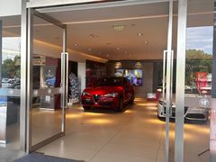 -上海保利玛莎拉蒂和阿尔法罗密欧(华翔路店)