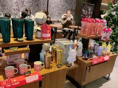 零售区-星巴克(宝山万达店)